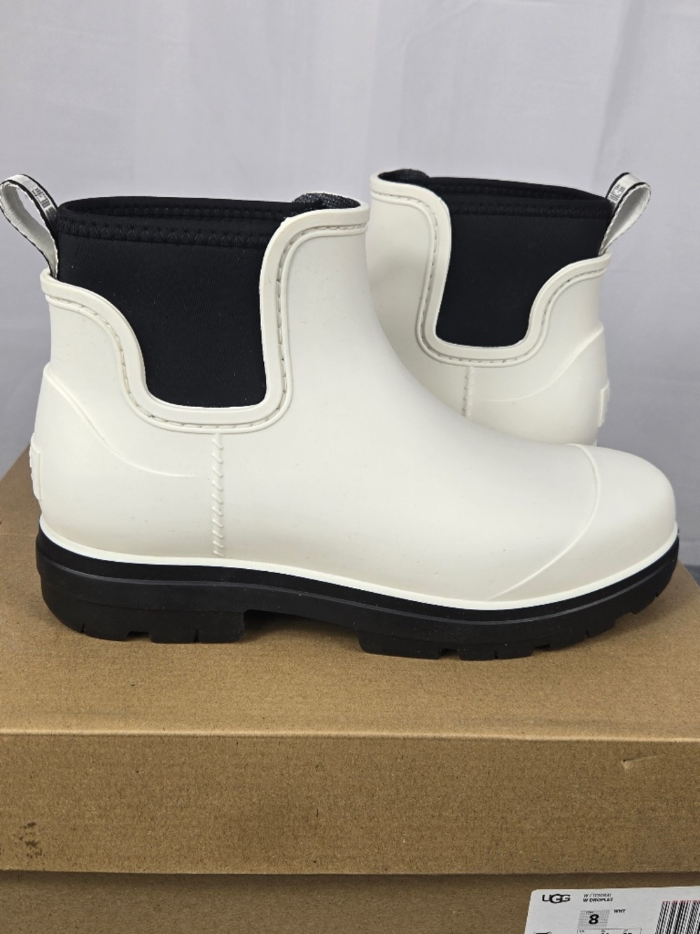 Ugg low Rain boots with fur inside Brand new